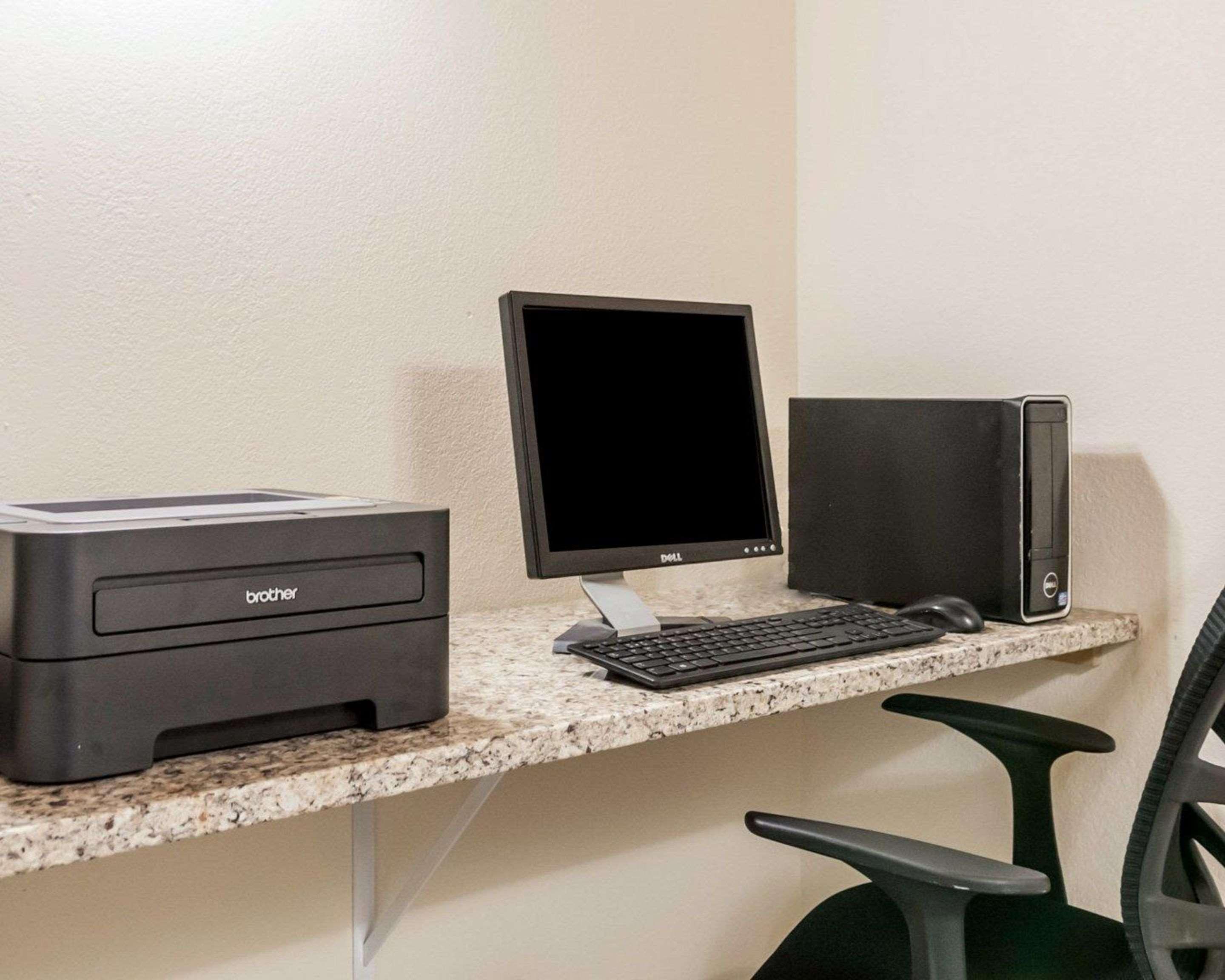 Quality Inn & Suites Albuquerque West Экстерьер фото