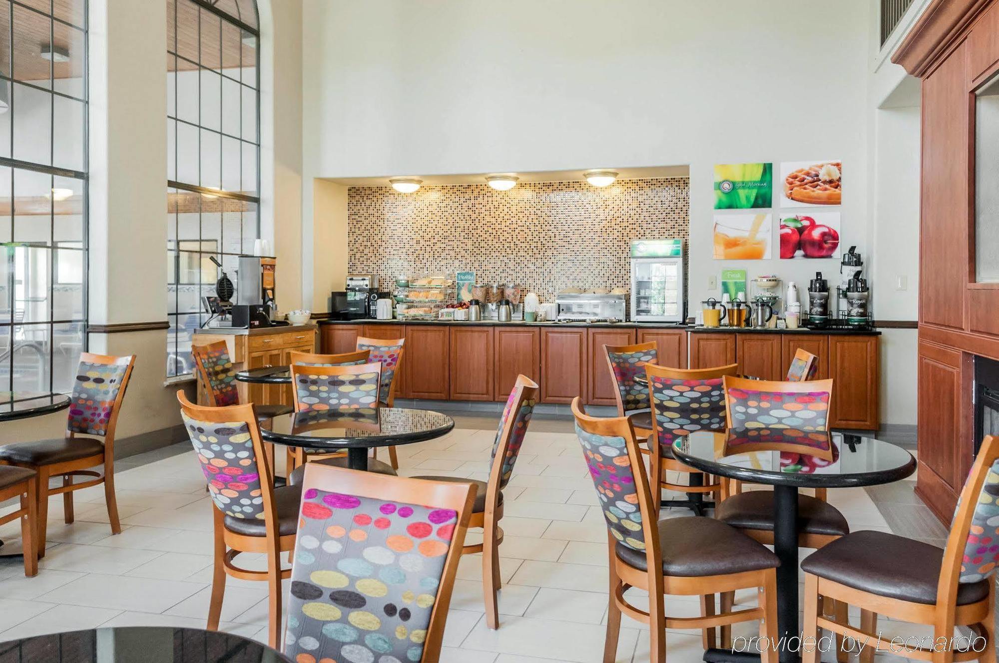 Quality Inn & Suites Albuquerque West Экстерьер фото